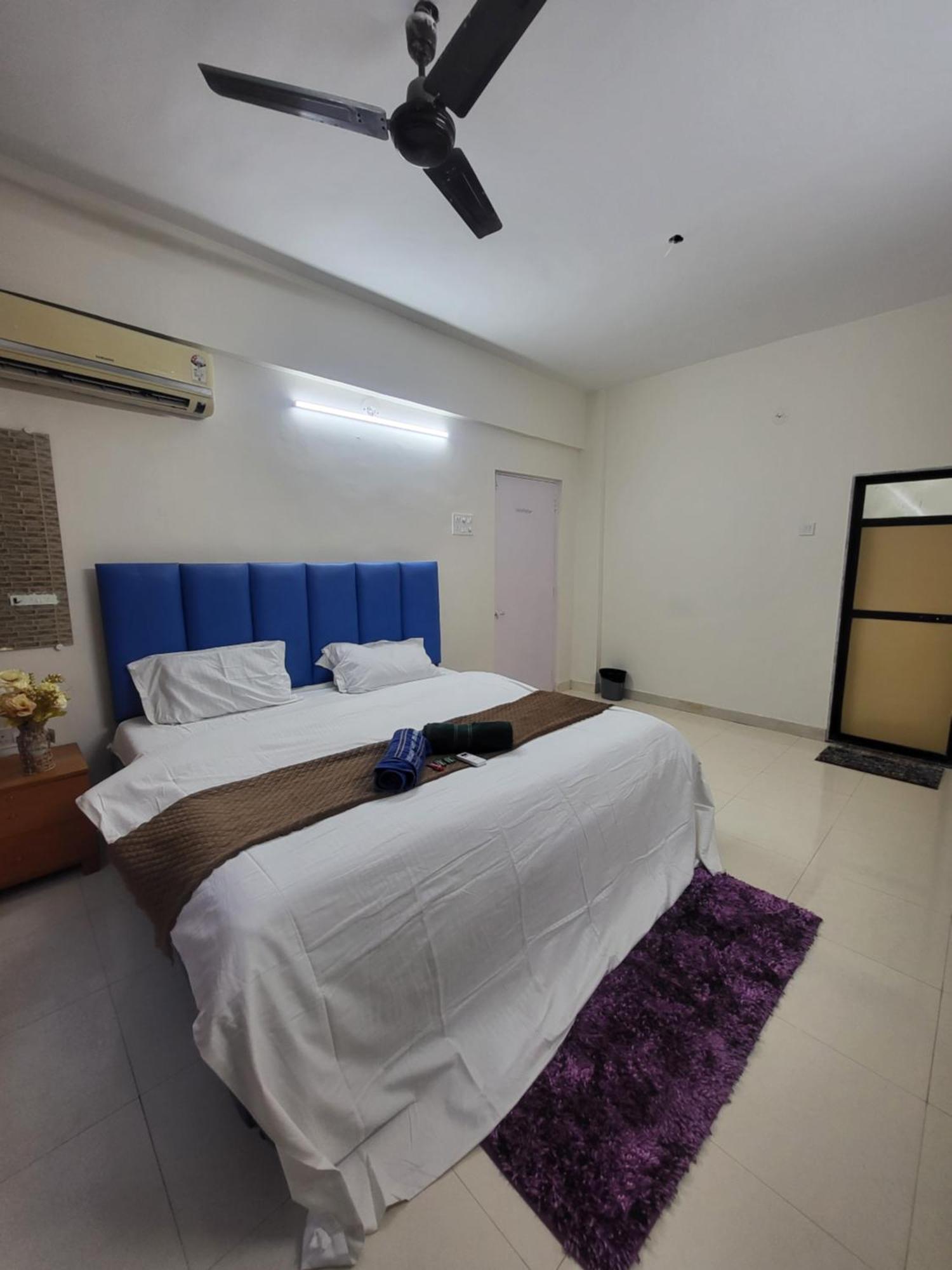 The Perfect Stays Para Disco Big Pool Cricket Turf Villa Lonavala Exteriér fotografie