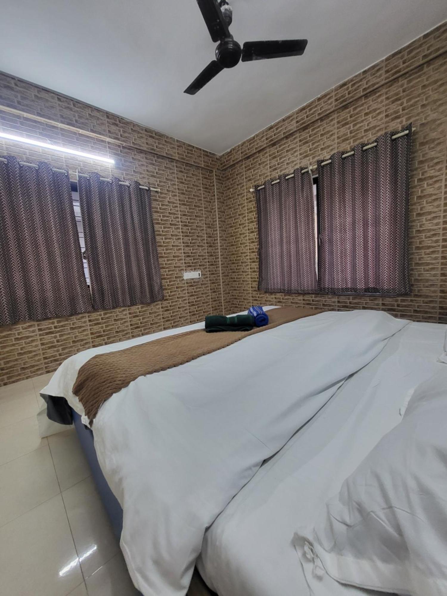 The Perfect Stays Para Disco Big Pool Cricket Turf Villa Lonavala Exteriér fotografie