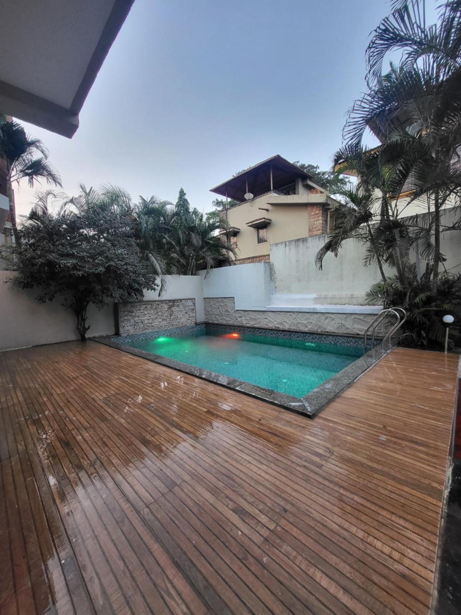 The Perfect Stays Para Disco Big Pool Cricket Turf Villa Lonavala Exteriér fotografie