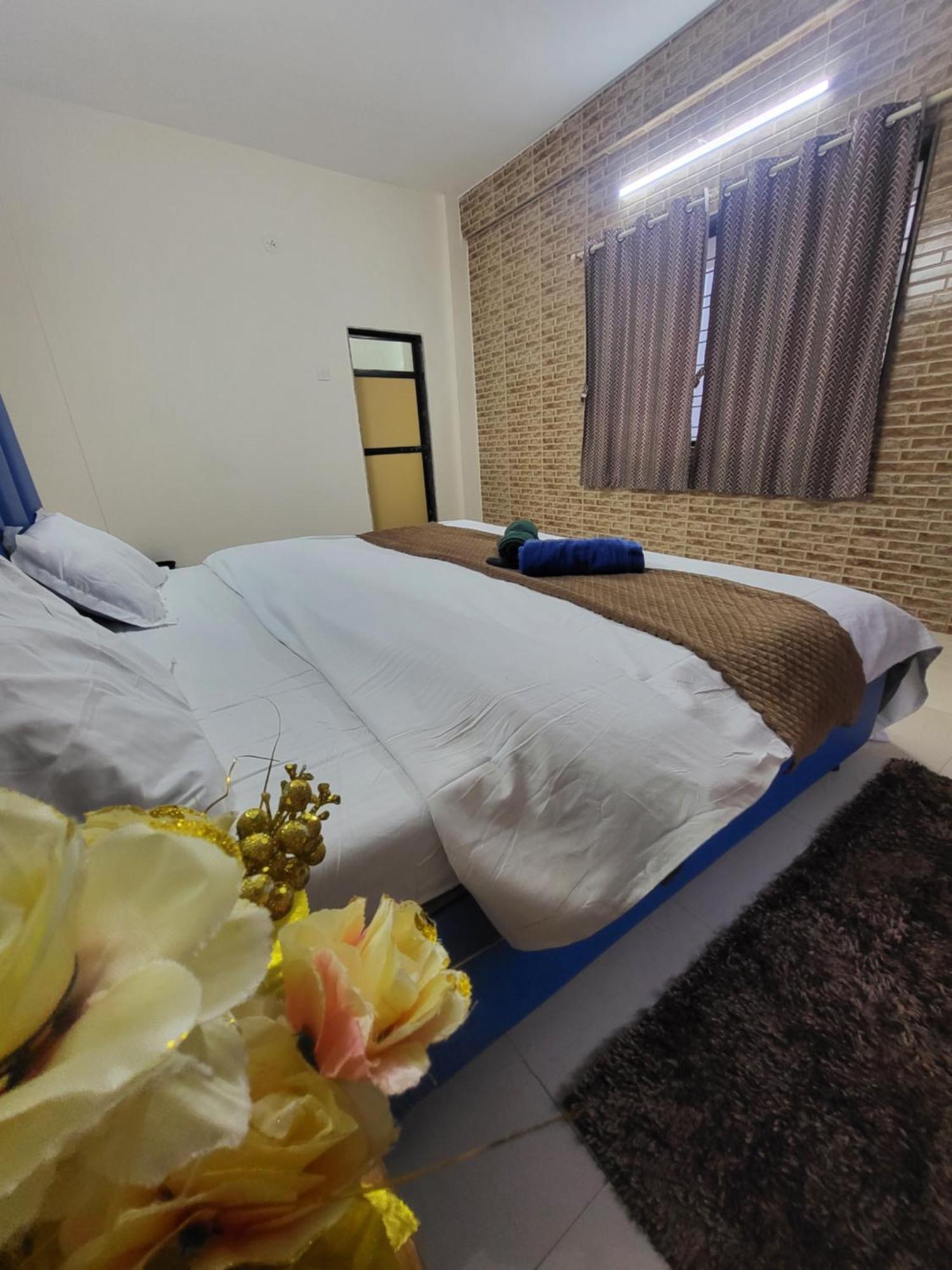 The Perfect Stays Para Disco Big Pool Cricket Turf Villa Lonavala Exteriér fotografie