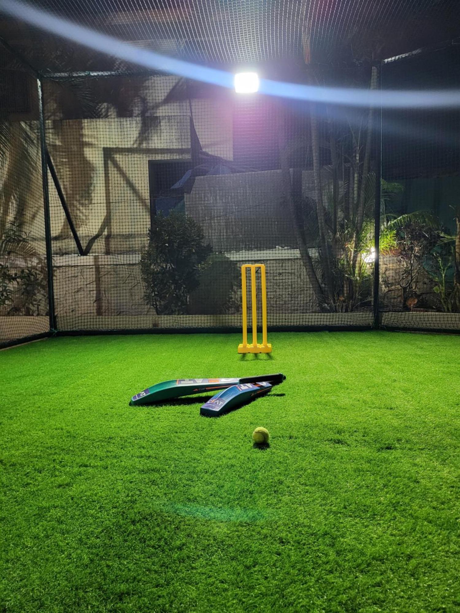 The Perfect Stays Para Disco Big Pool Cricket Turf Villa Lonavala Exteriér fotografie