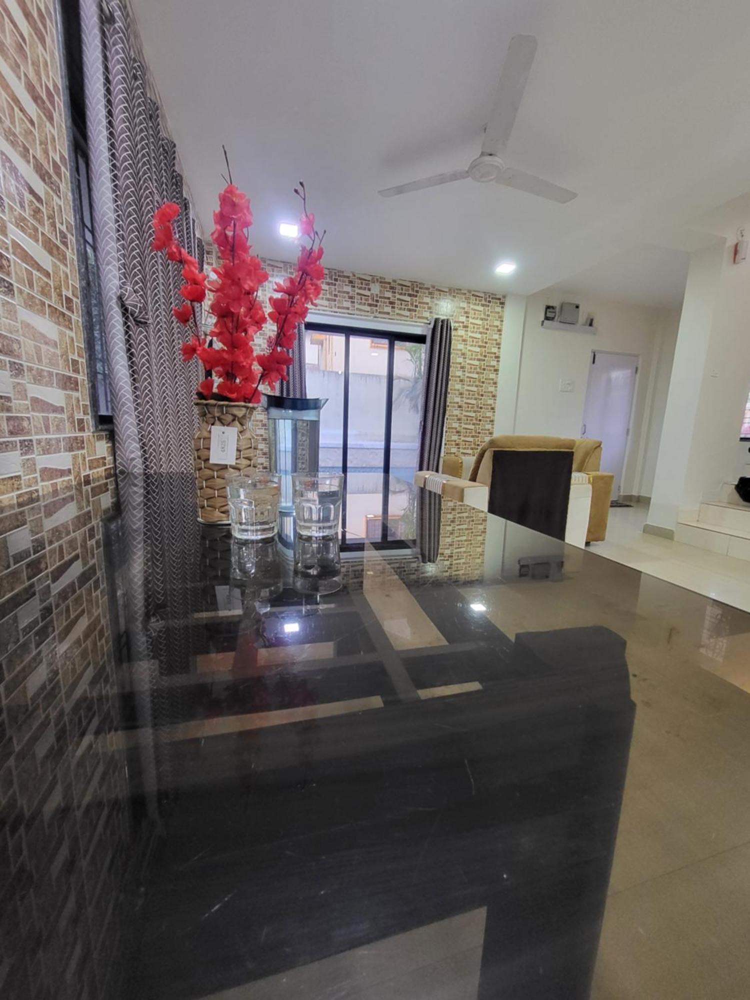 The Perfect Stays Para Disco Big Pool Cricket Turf Villa Lonavala Exteriér fotografie